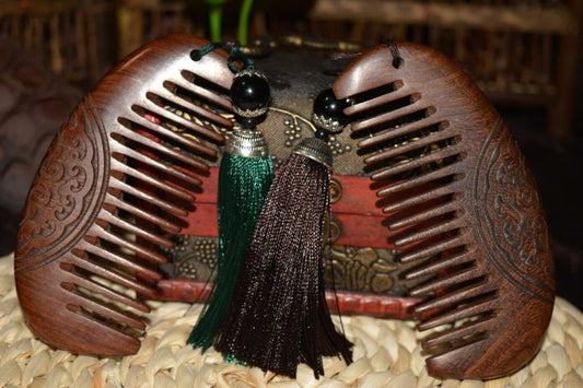 Unveiling the ZGTGLAD Pocket Wooden Comb