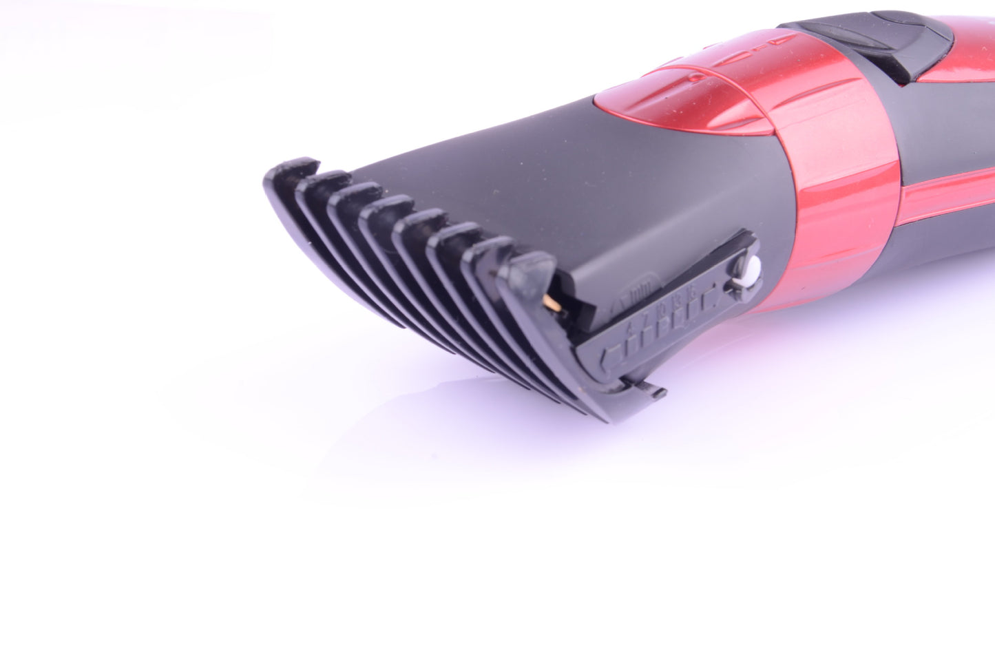 Electric hair clipper for hair salon