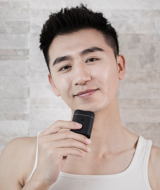 Men's electric razor rechargeable mini portable